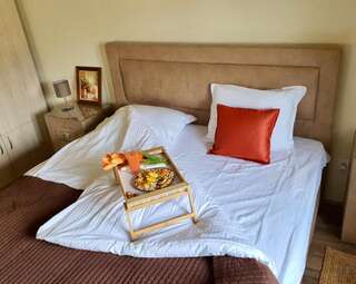 Отель Zvjezdana dolina Garni hotel Андриевица Трехместный номер с ванной комнатой-5