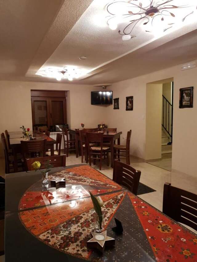 Отель Zvjezdana dolina Garni hotel Андриевица-39