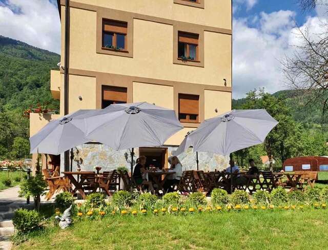 Отель Zvjezdana dolina Garni hotel Андриевица-6